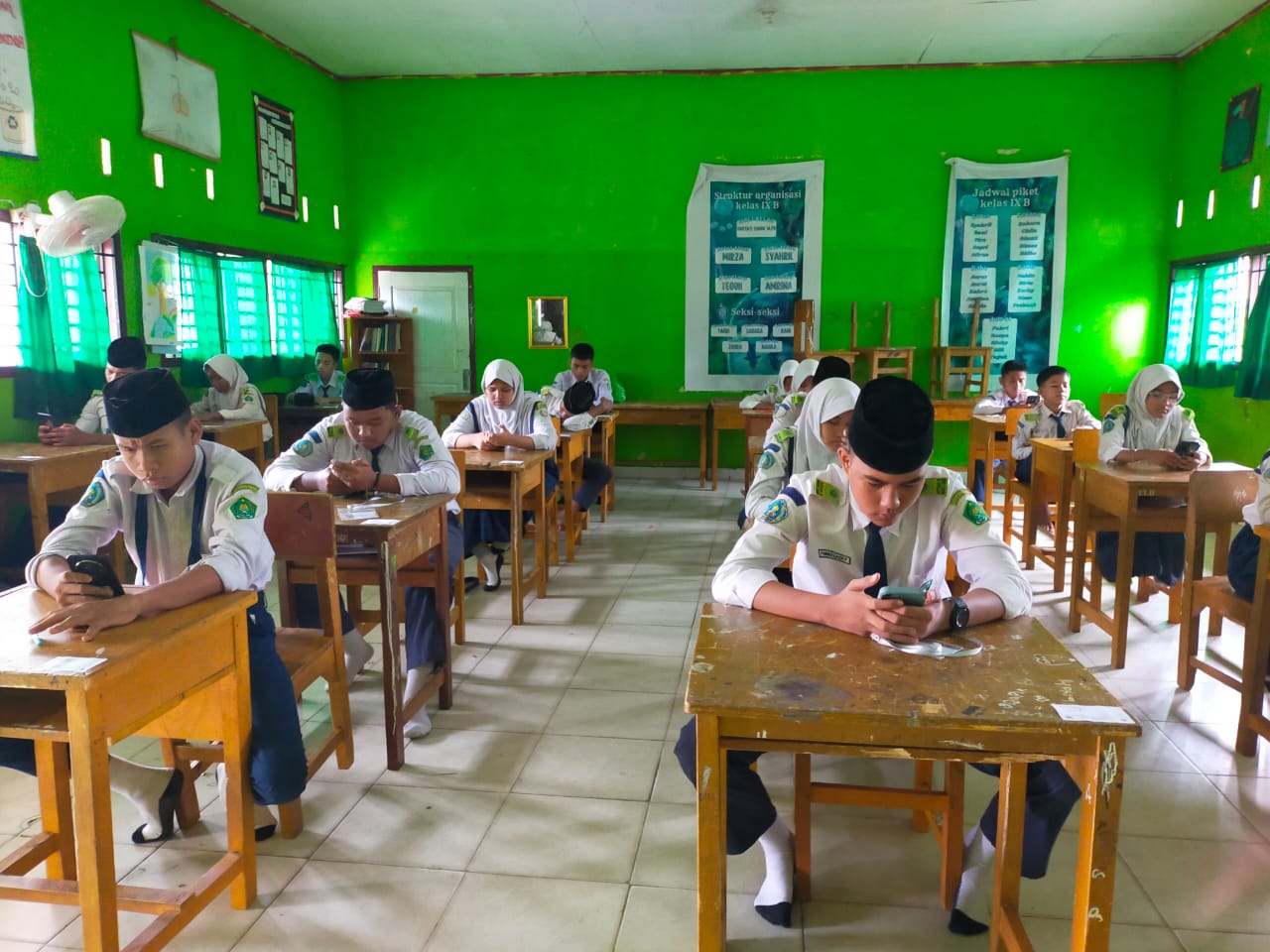 MTs N 8 Muaro Jambi Gelar Asesmen Madrasah Bagi Siswa Kelas IX