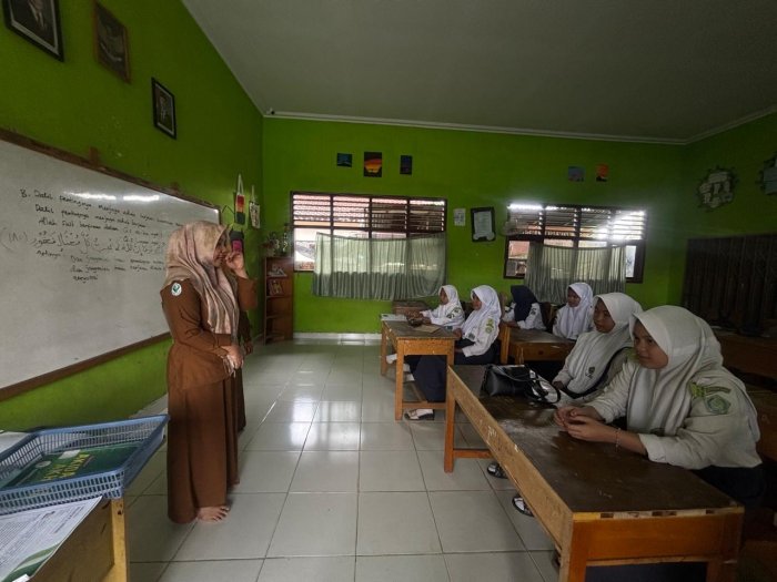 Puskesmas Simpang Sungai Duren Pantau Konsumsi Tablet Tambah Darah di MTsN 8 Muaro Jambi