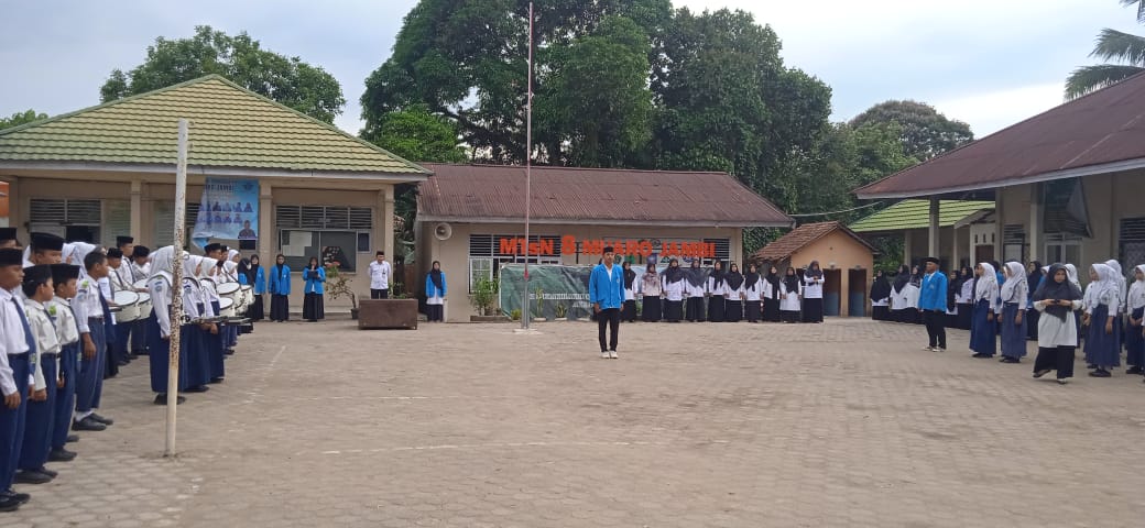 Upacara Hari Sumpah Pemuda di MTsN 8 Muaro Jambi Berlangsung Khidmat
